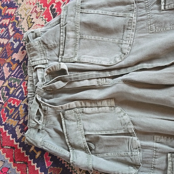 Free People awesome cargo pants - Picture 2 of 3